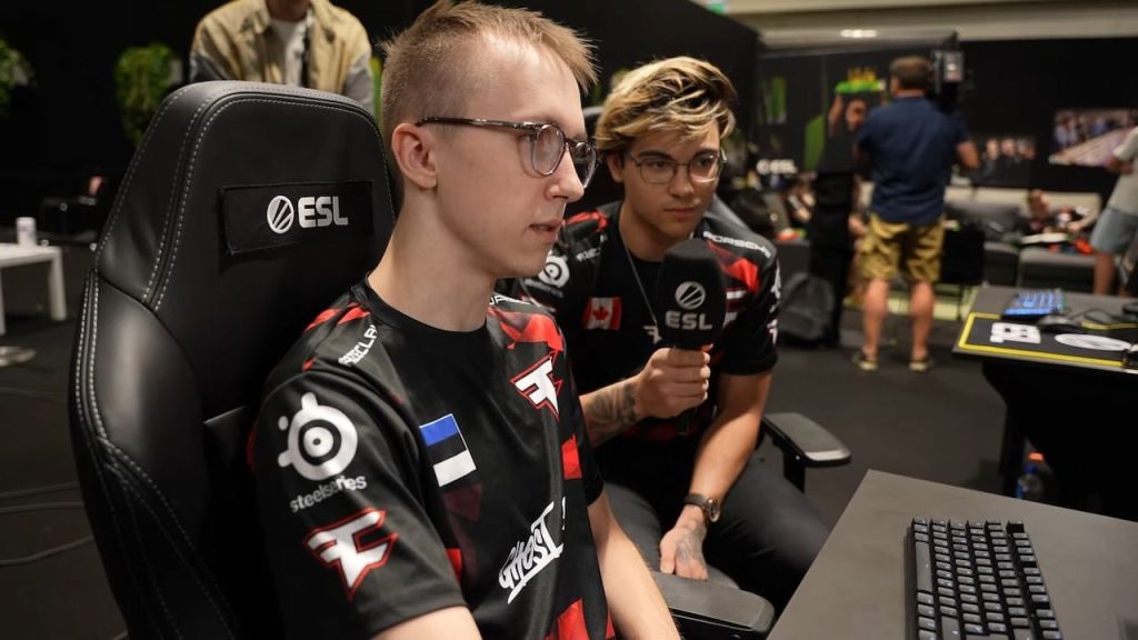 cs2 player getting interviewed – CS2 Guide cs2 player getting interviewed