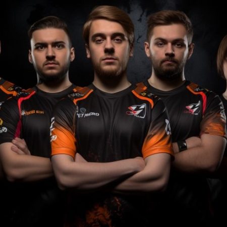 CS2 Strategies for Teamplay: T-Side and CT-Side Explained